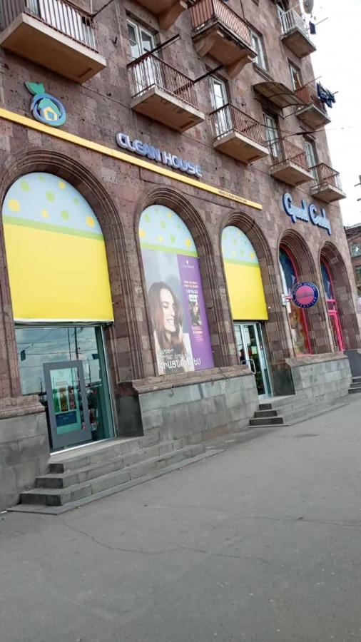 Apartment Near Sasundci Davit Metro Station Jerevan Eksteriør bilde