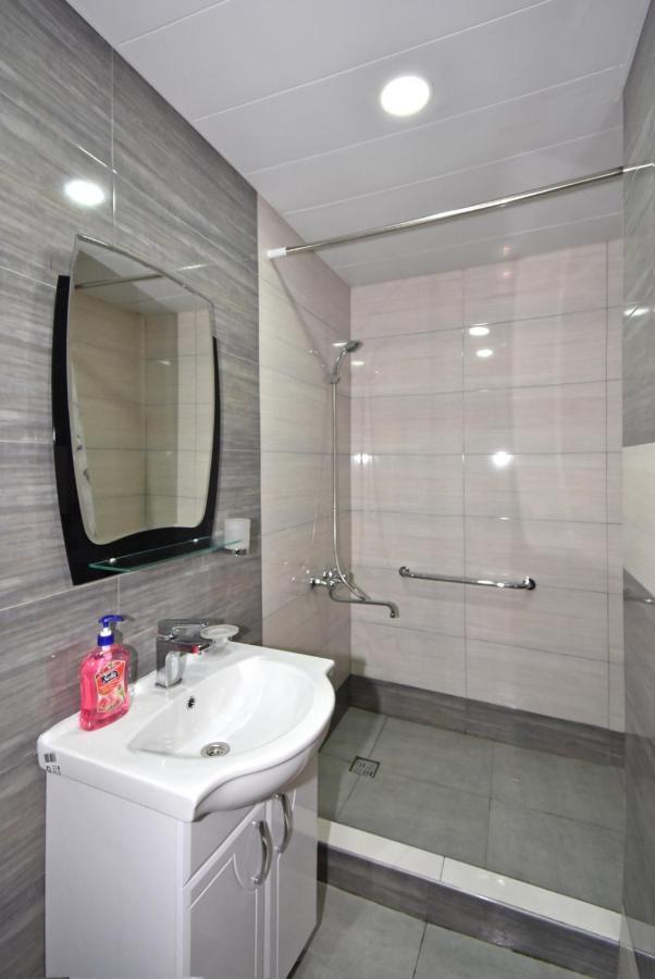 Apartment Near Sasundci Davit Metro Station Jerevan Eksteriør bilde